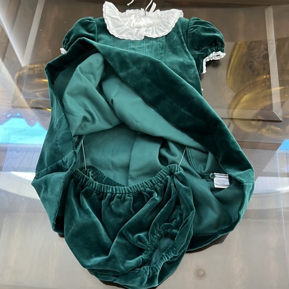 Edgehill Collection Velvet Dress With Lace - Picture 5 of 9